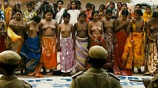 kellnerin mit großem ...